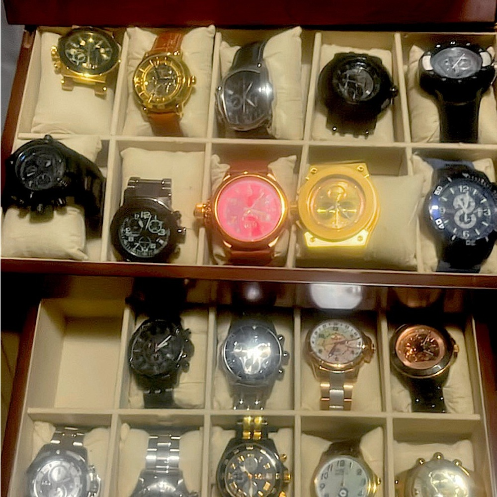 Navicta watch collection